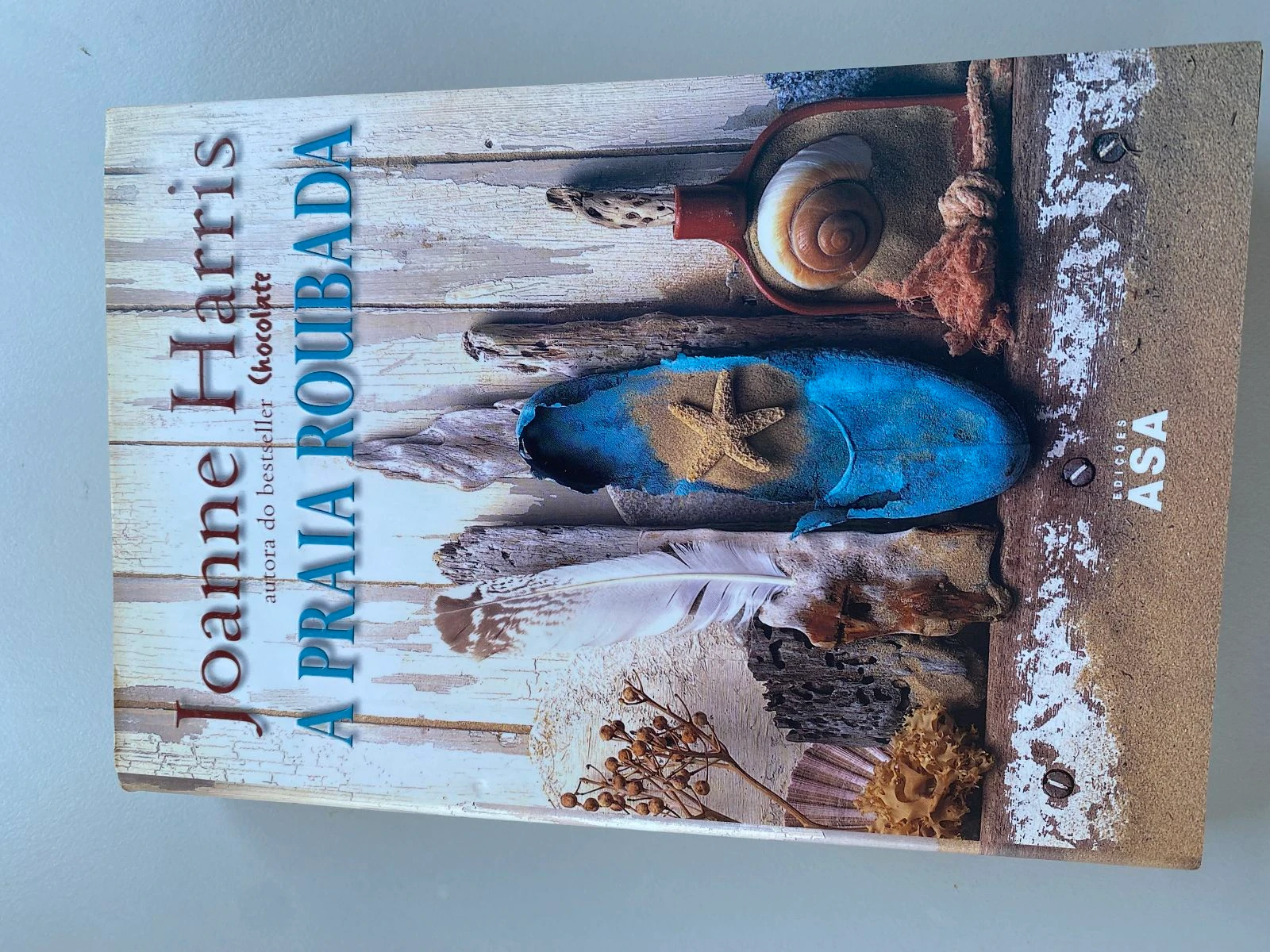 PRAIA ROUBADA - Livro de Joanne Harris